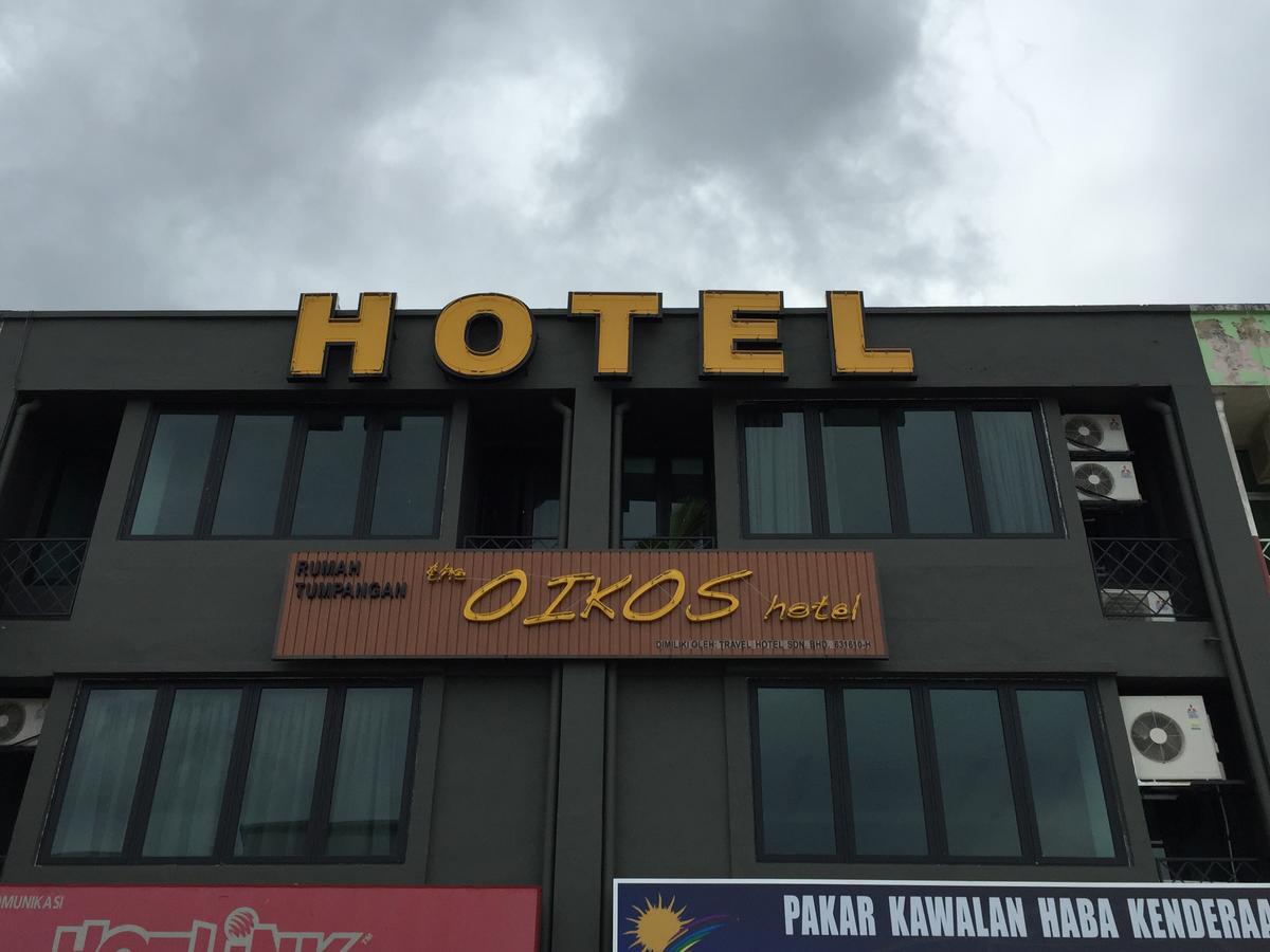 The Oikos Hotel Pontian Kecil Esterno foto
